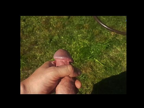 ❤️ Hete hottie laat zich in haar roze kutje neuken en spuitend klaarkomen in een zomerse tuin ️❌ Russian porno at nl.porno-flix.ru ❌